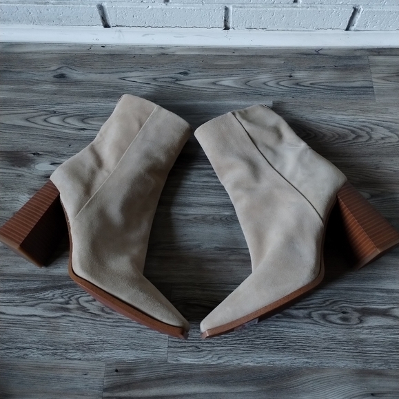 Sam Edelman Shoes - Sam Edelman Ivette Tan Suede Ankle Boots Women's Size 10.5